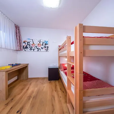 In Neukirchen By Wildkogelbahn Appartamento *