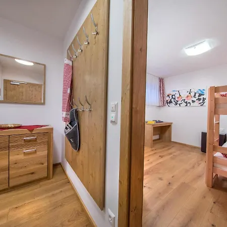 In Neukirchen With Storage Apartment *